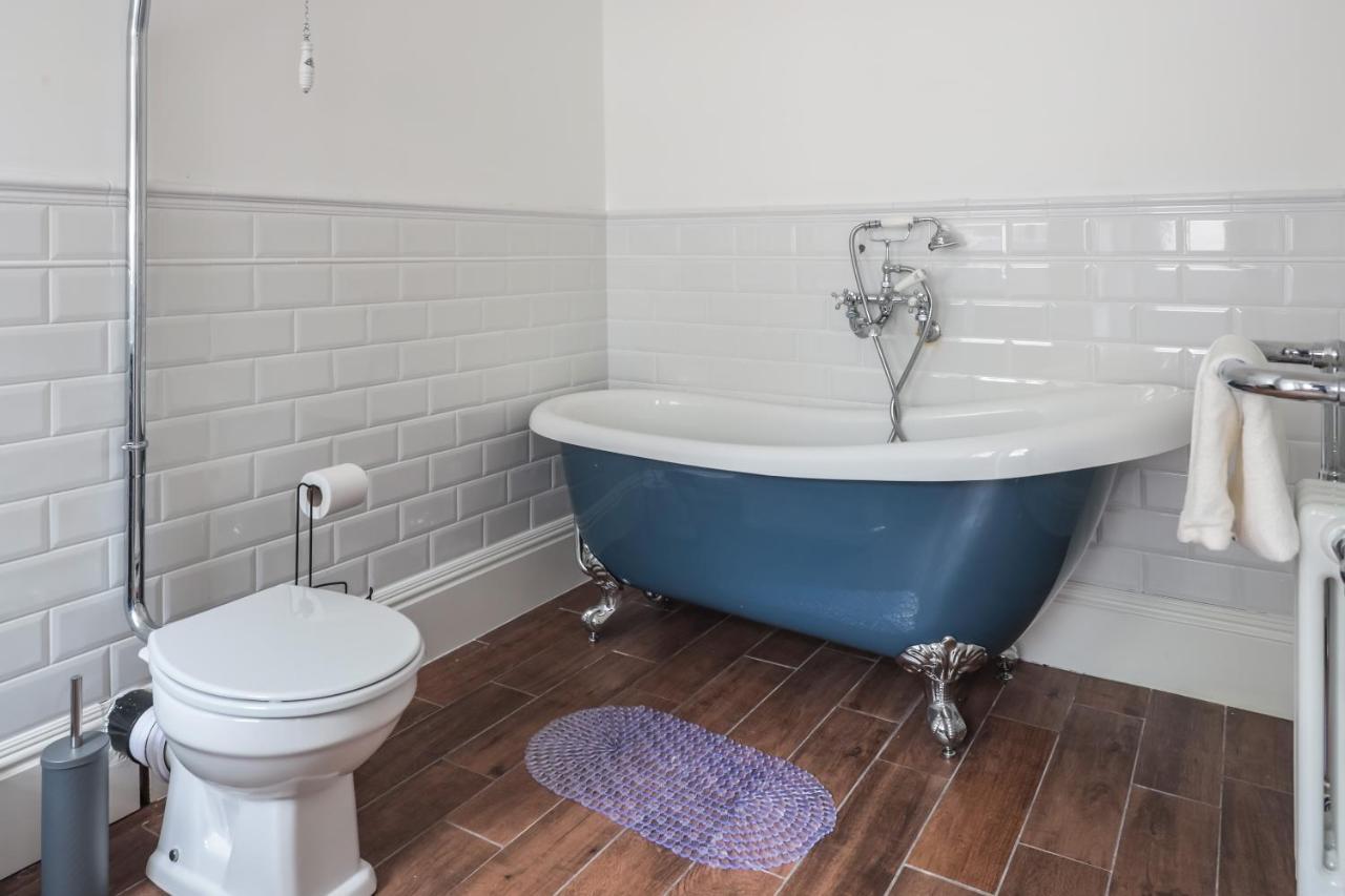 Spacious 4 Bed House In Birmingham, Suitable For Contractors Zewnętrze zdjęcie